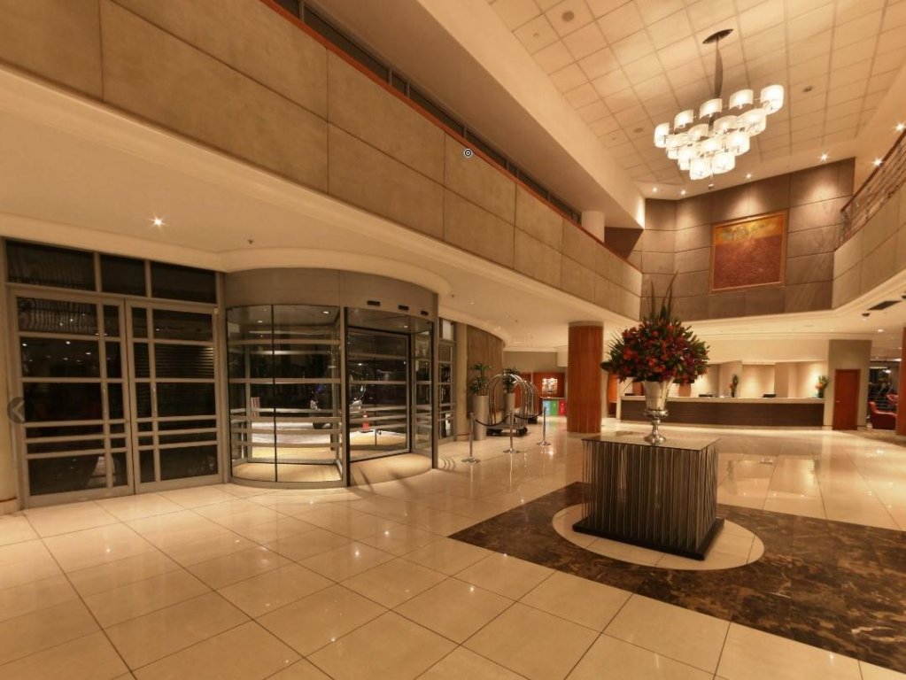 Фото Southern Sun Waterfront Cape Town