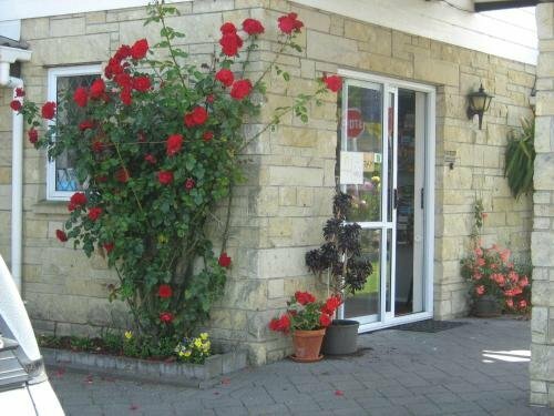 Гостиница Rose Court Motel, Rotorua в Роторуа