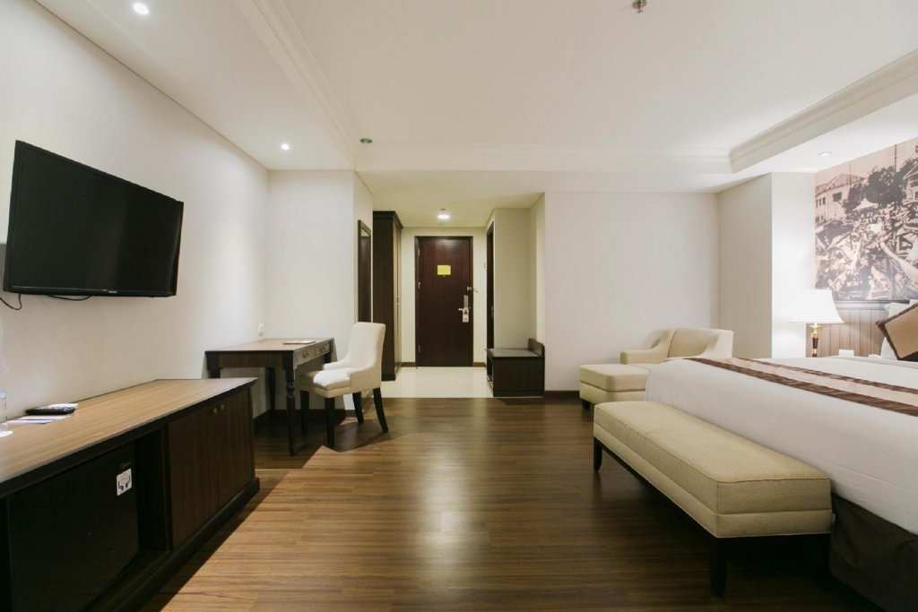 Фото Varna Culture Hotel Soerabaia Surabaya