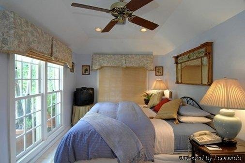 Фото Heron House Court - Adult Only