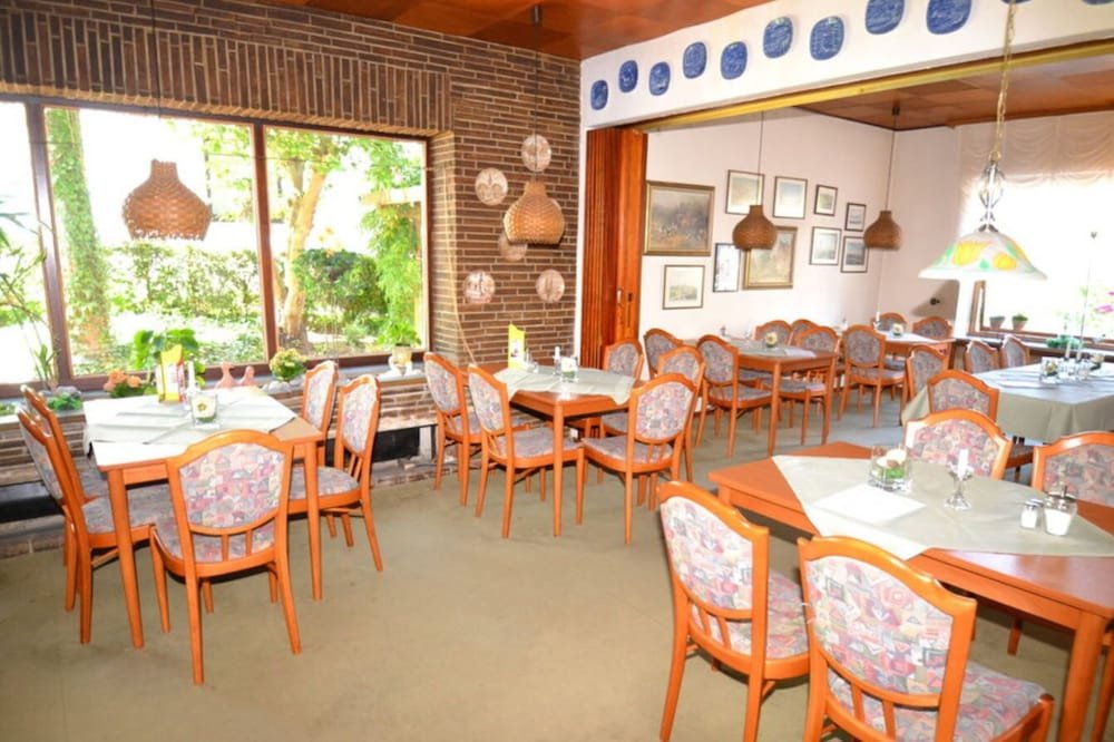 Фото Hotel Central