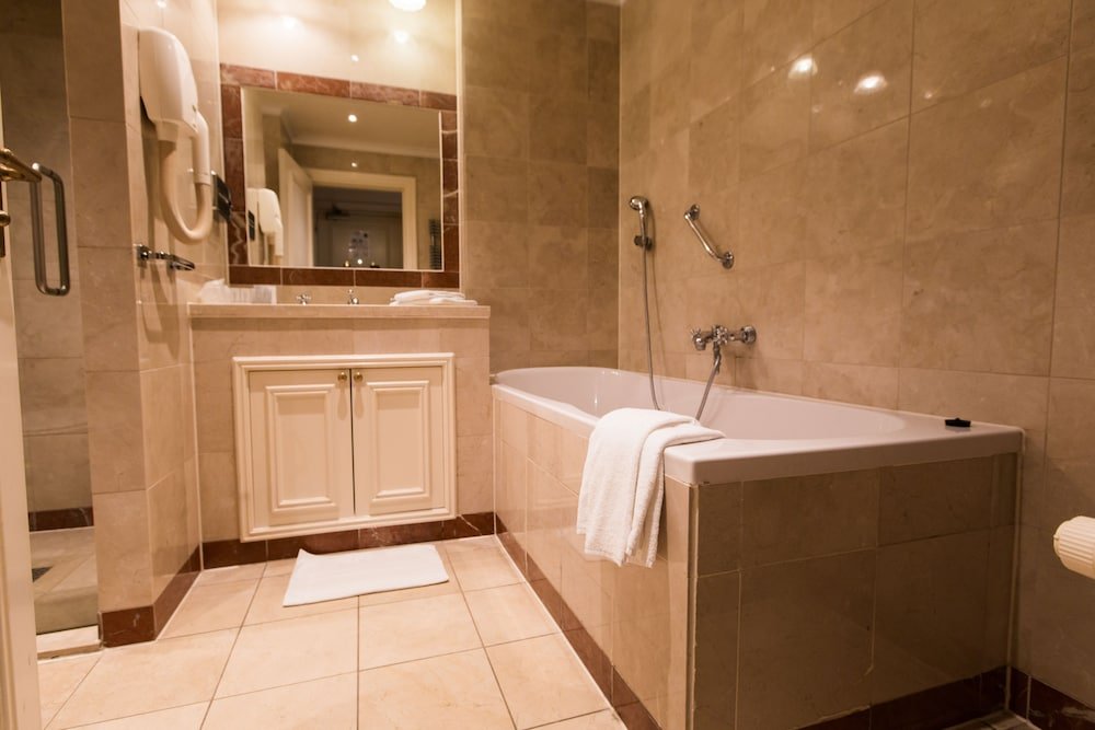 Фото Boutique Hotel De Doelen