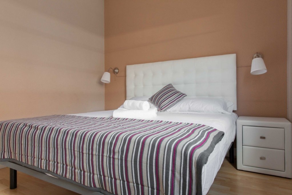 Фото Offer Luxury Apartment Madrid