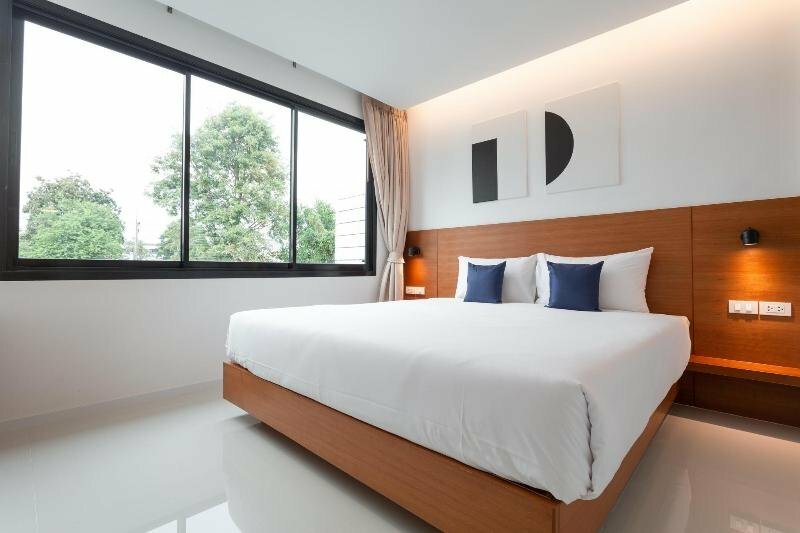 Hotel Barayan Place, Earth, photo