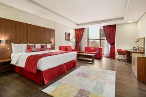 Гостиница Ramada Encore by Wyndham Kuwait Downtown