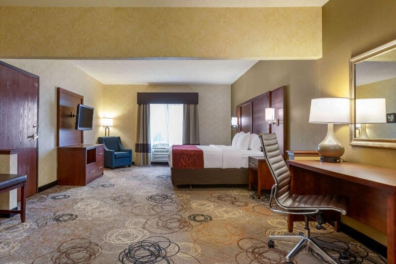 Гостиница Comfort Suites в Саутфилде