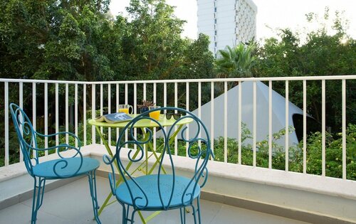 Гостиница 2br Private Garden Ruppin by HolyGuest в Тель-Авиве