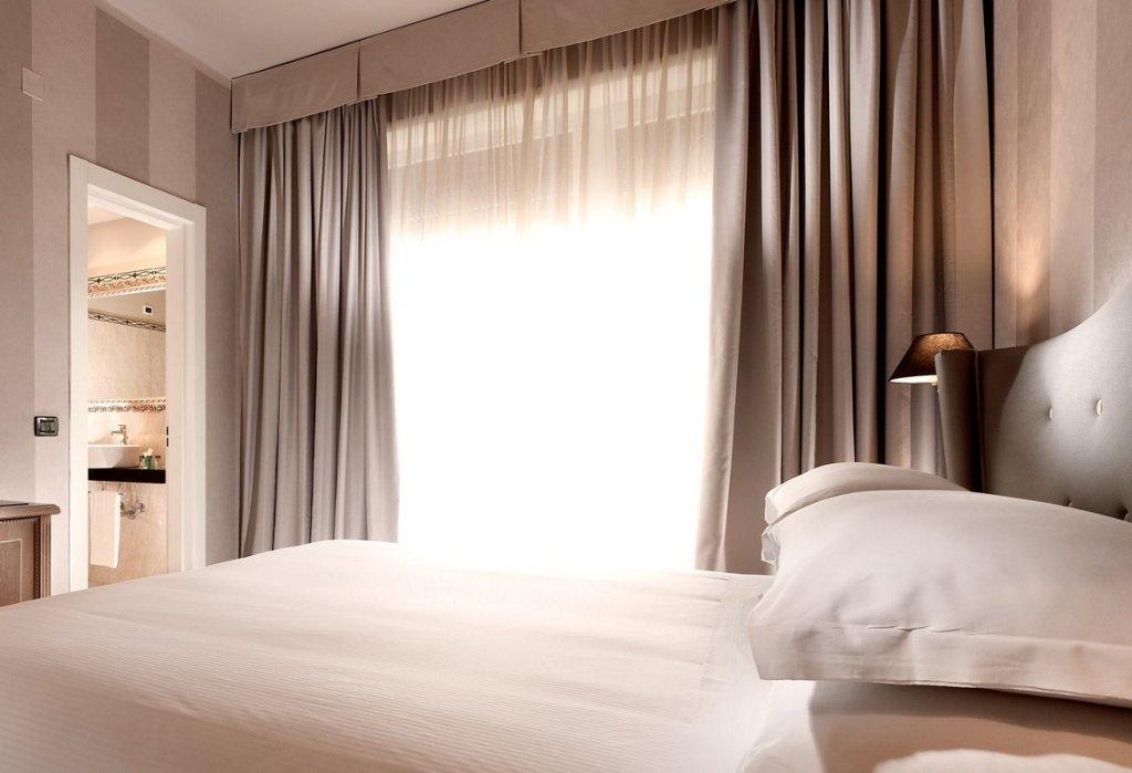 Фото C-hotels Diplomat