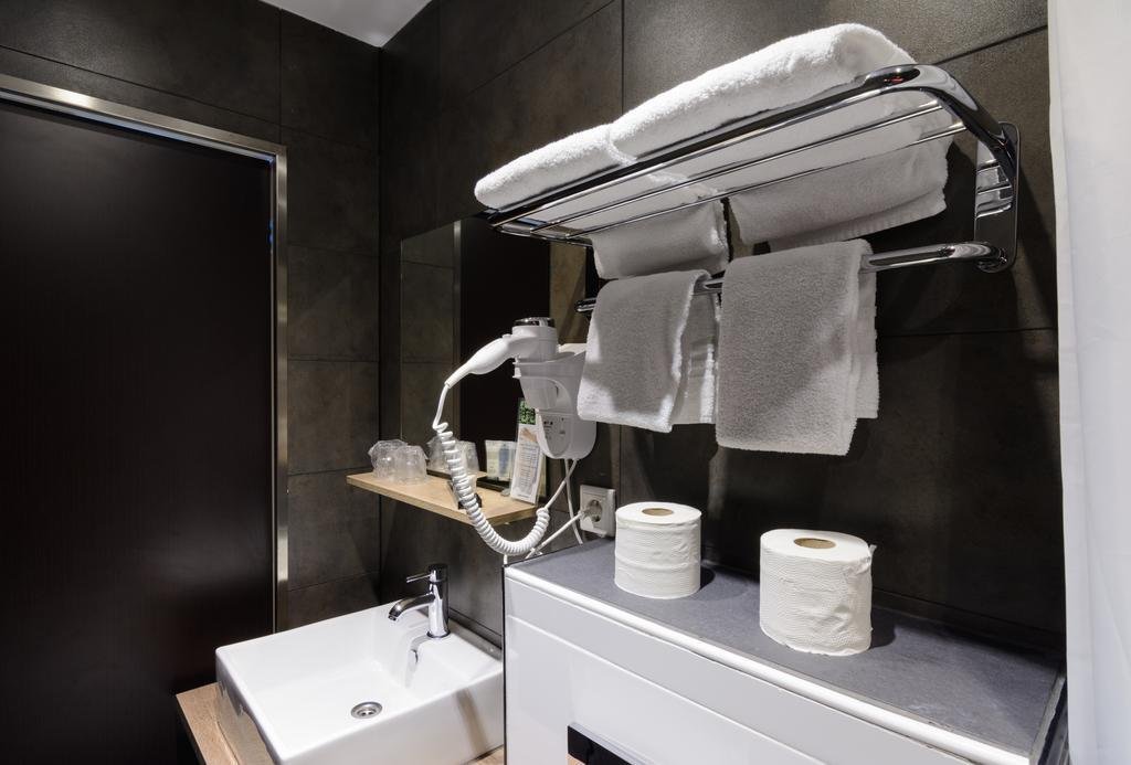 Фото Camp Inn Hotel