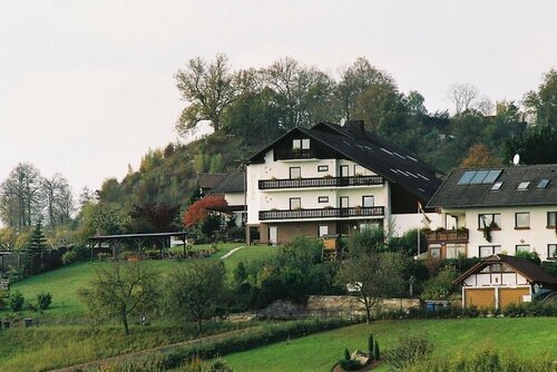 Гостиница Hotel & Ferienwohnungen Seeschlößchen