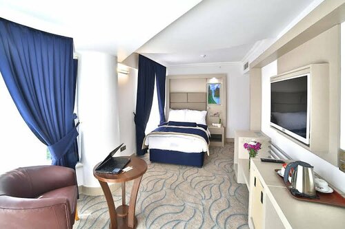 Гостиница Marathon Hotel в Элязыге