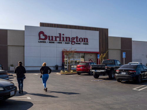 Shopping mall Cudahy Plaza, State of California, photo