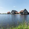 Luxious water villa with two bathrooms, at the Frisian Lakes