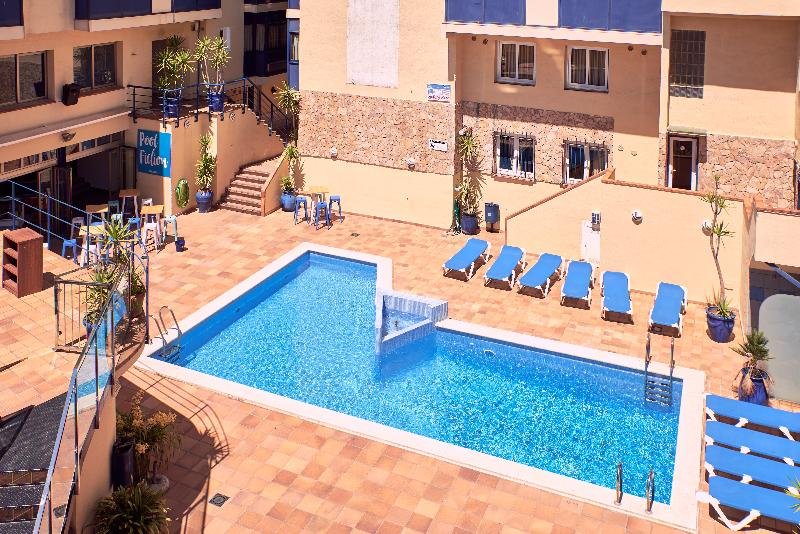 Фото Checkin Caribe Youth Hotel