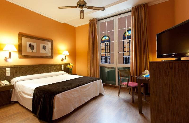 Фото Senator Cádiz SPA Hotel