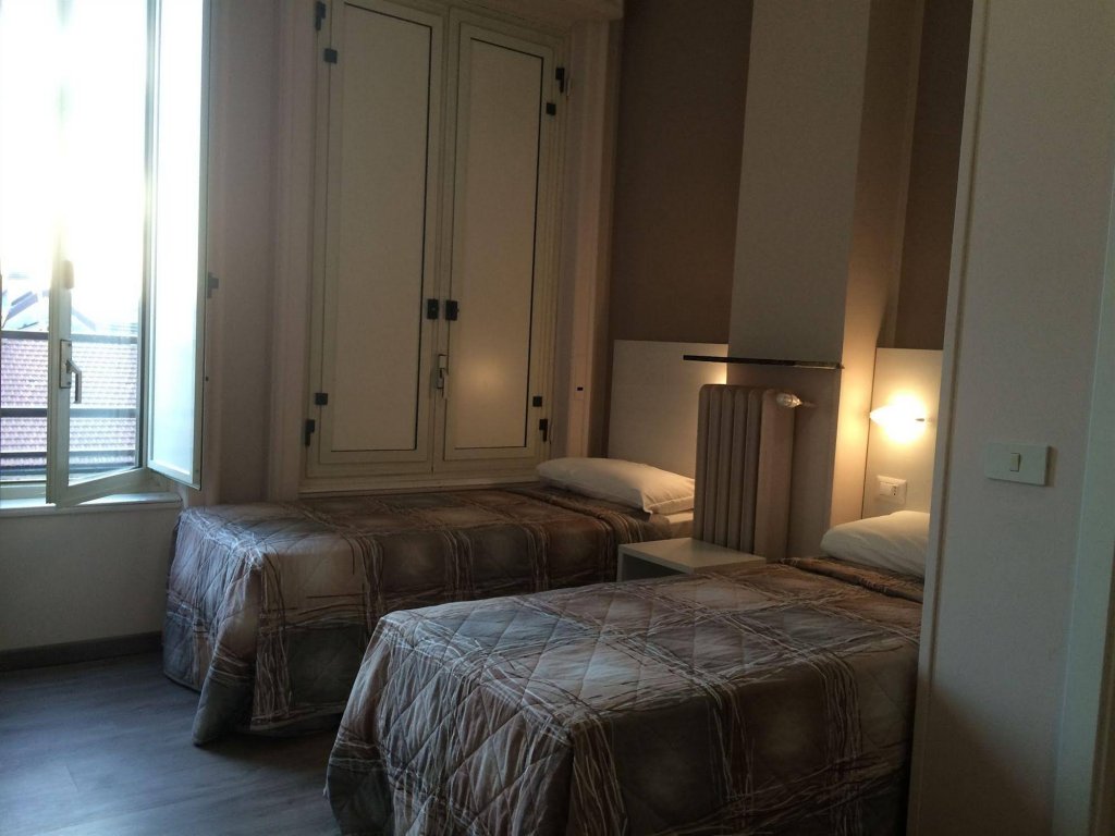 Фото Hotel Kennedy