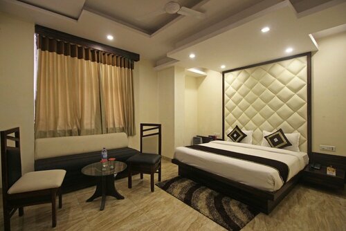 Гостиница Oyo 5183 Hotel Subhadra Residency