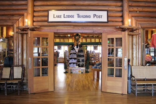 Гостиница Lake Lodge Cabins - Inside the Park