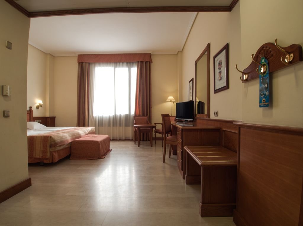 Фото Hotel Zentral Center Adults Only