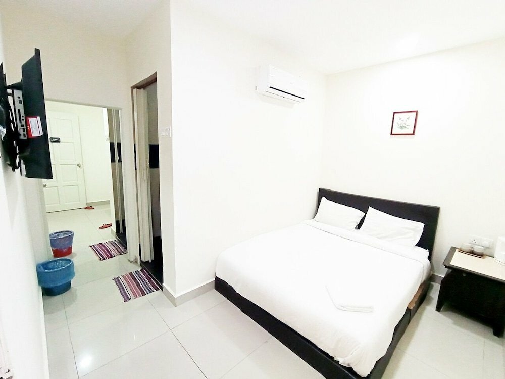 Hotel Mn Ferringhi Inn, Penang, photo