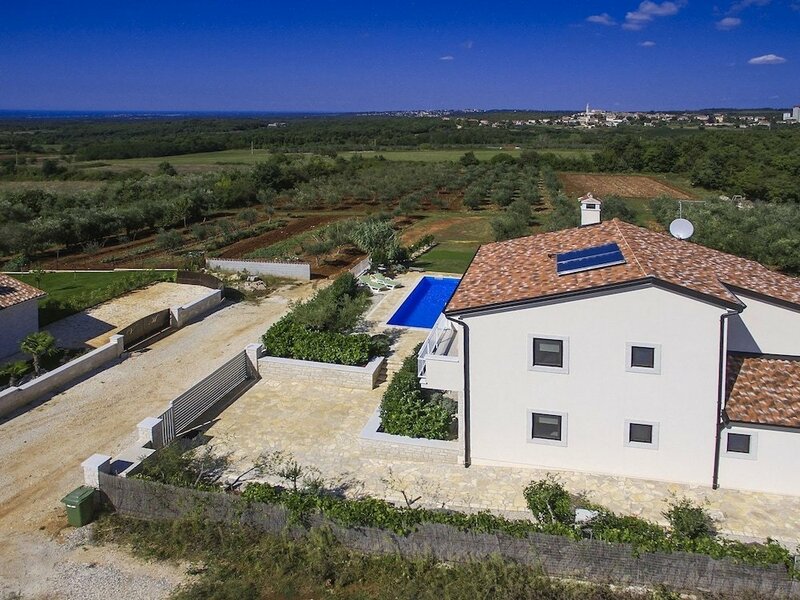 Гостиница Sea View Villa in Višnjan With Swimming Pool