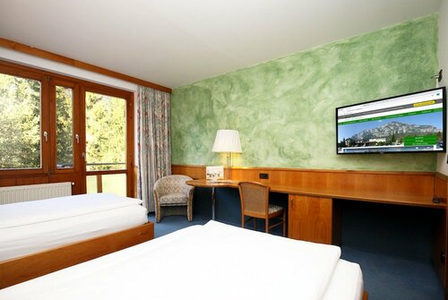 Гостиница Hotel Restaurant Südrast Dreiländereck