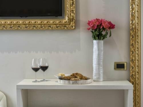 Гостиница Novecento Suite в Риччоне