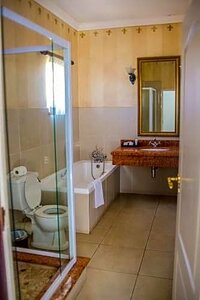 Гостиница Emakhosini Boutique Hotel and Conference Centre