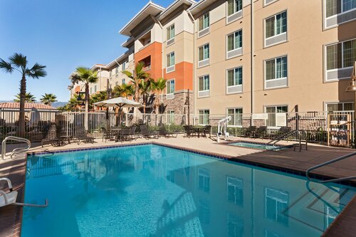 Гостиница Hampton Inn & Suites San Bernardino в Сан-Бернардино
