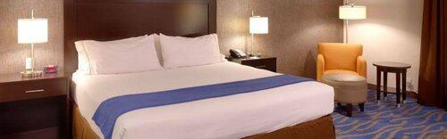 Гостиница Holiday Inn Express & Suites Lenexa - Overland Park Area, an Ihg Hotel