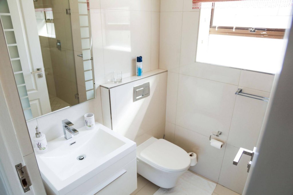 Фото Hilltop Guesthouse