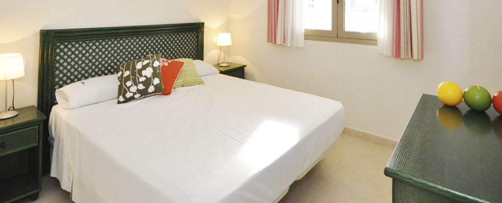 Фото Apartamentos Larimar