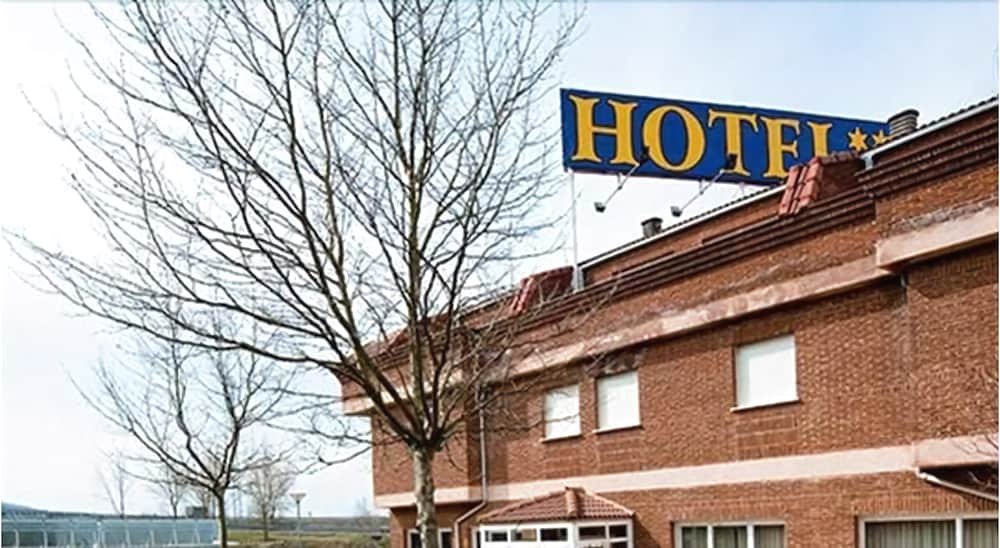 Фото Hotel Area Serrano