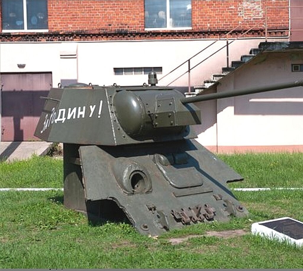 Monument, memorial Башня танка Т-34, Chernyahovsk, photo