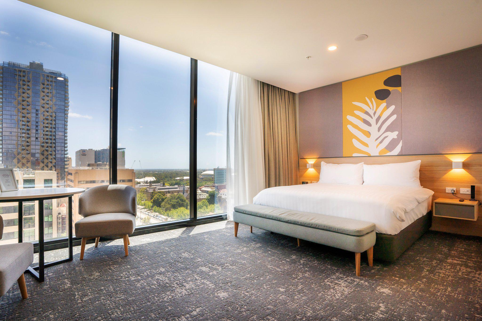Фото Crowne Plaza by IHG Adelaide