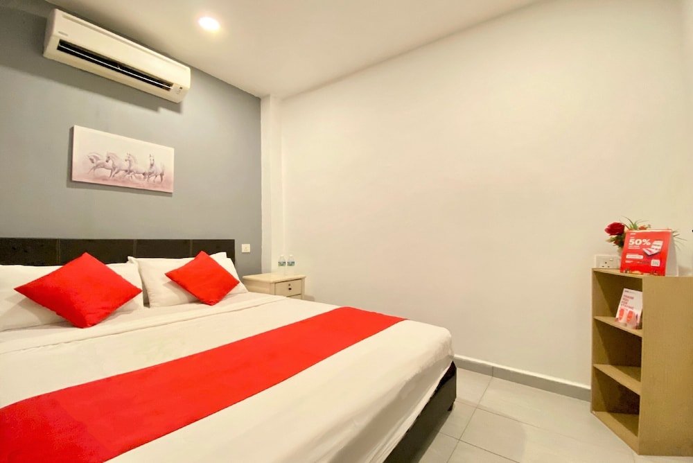 Фото Spot On 90194 Lincoln's Backpackers