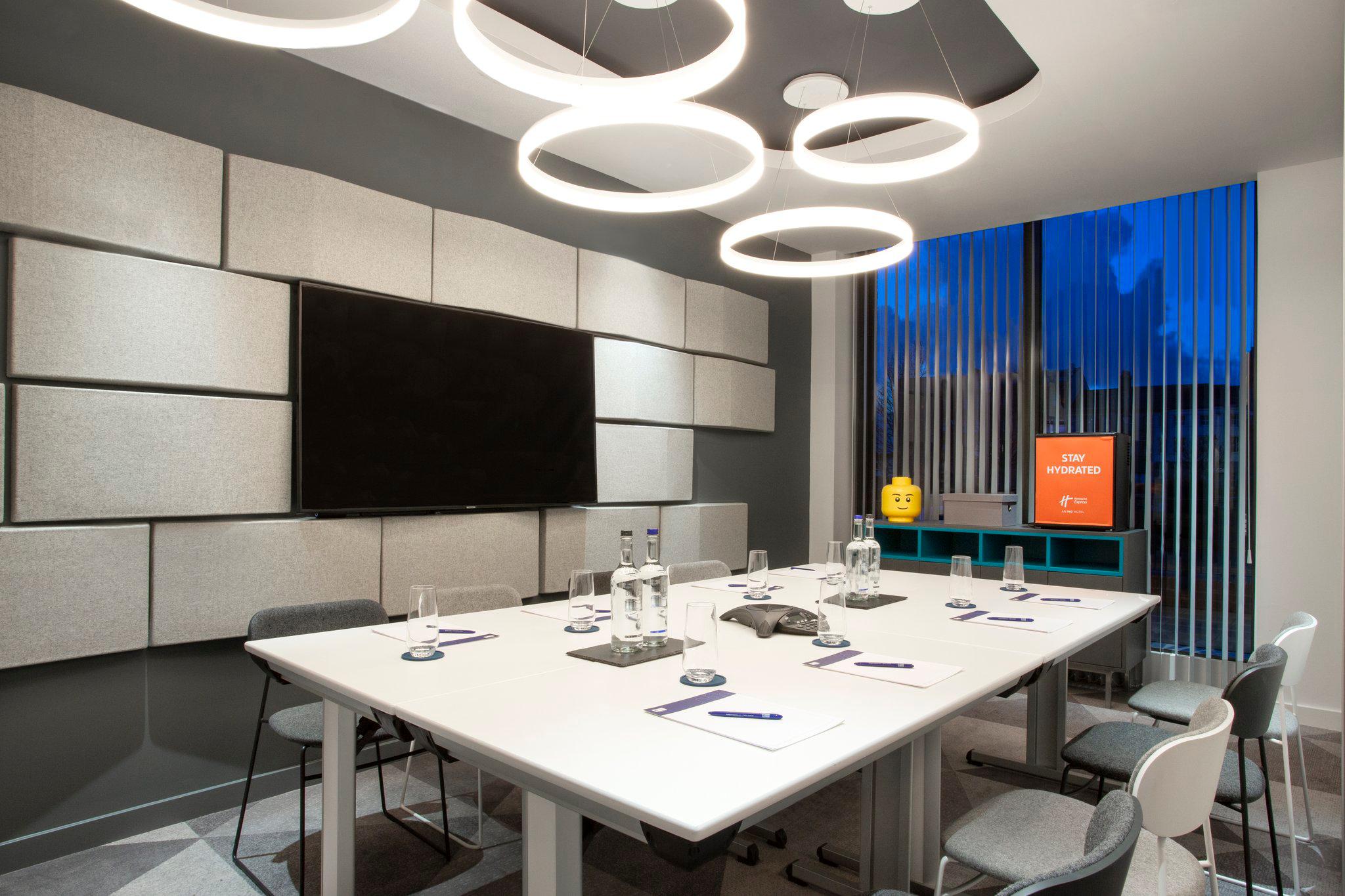 Фото Holiday Inn Express Barrow-in-Furness, an Ihg Hotel