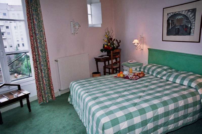 Фото Hôtel Claret