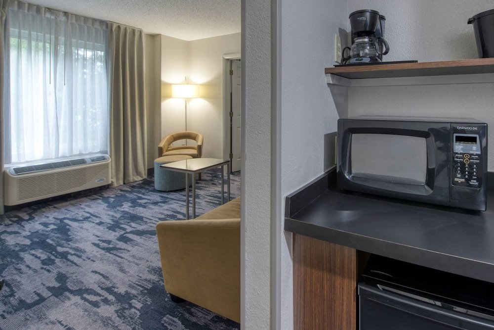 Фото Fairfield Inn by Marriott Raleigh Crabtree