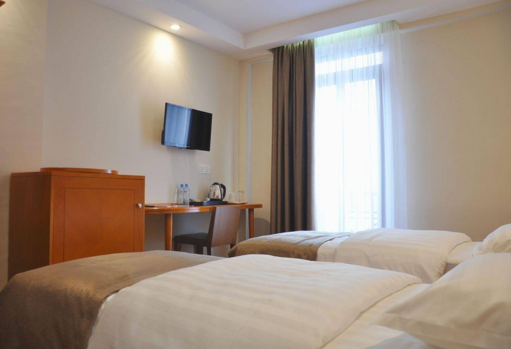 Фото Urban Hotel