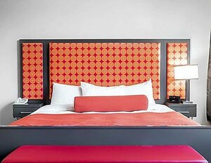 Гостиница Hotel Chrome Montreal Centre-Ville