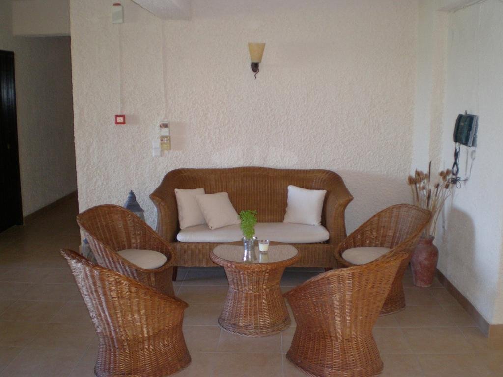 Фото Hotel Abatis