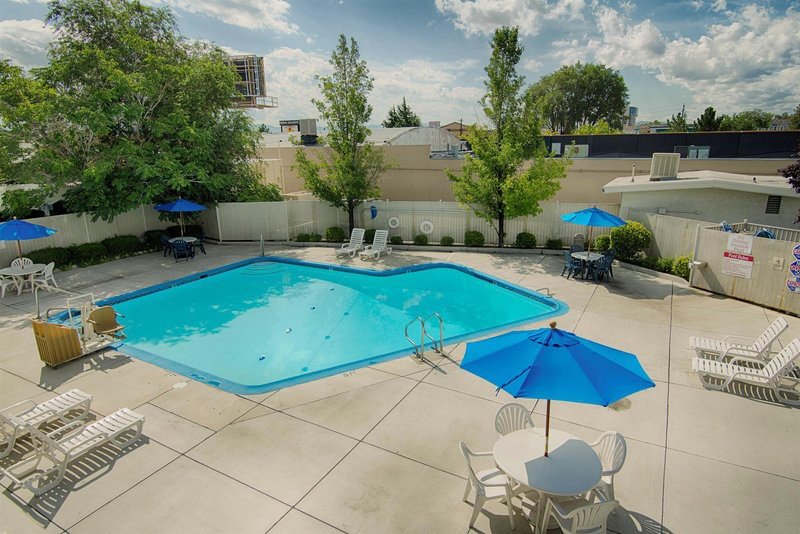 Фото Motel 6 Reno, Nv - Virginia Plumb