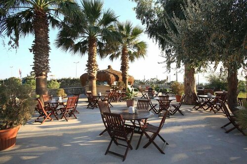 Гостиница Cactus Paradise Hotel в Мендересе