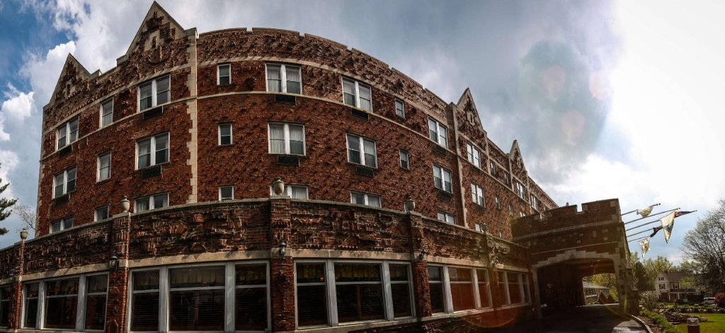 Фото The Grand Summit Hotel