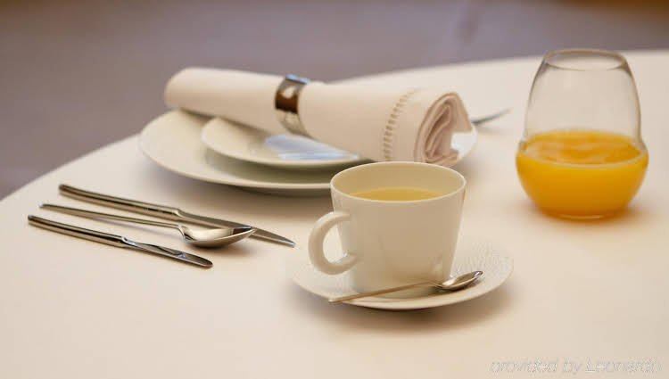 Фото Clarance Hotel Lille