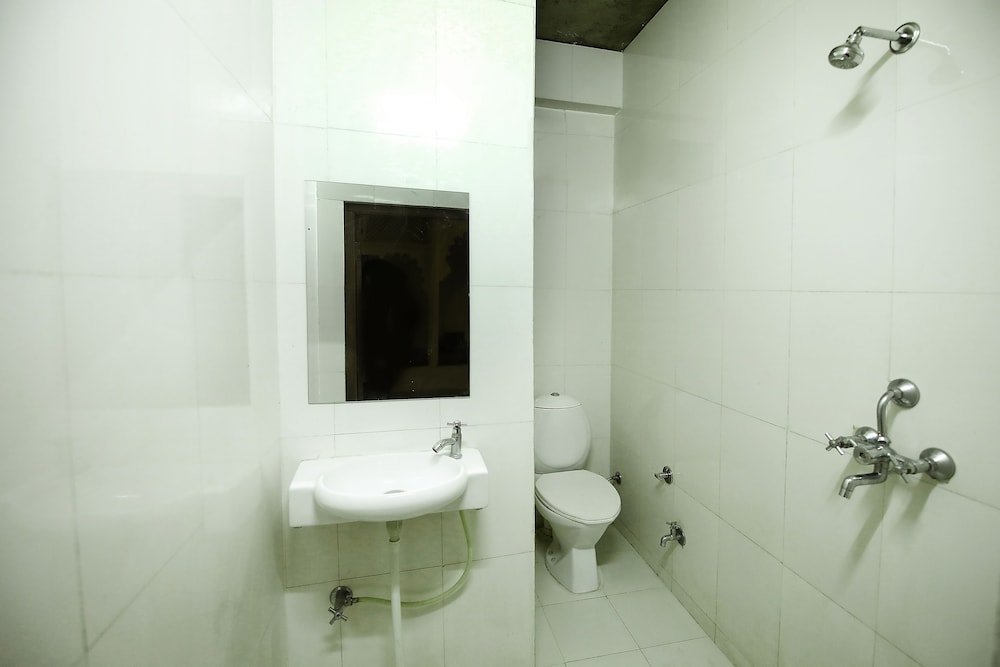 Фото Oyo 22442 Lake View Guest House And Restaurant