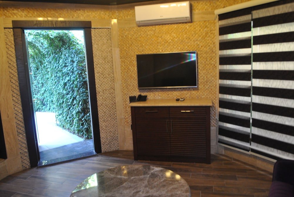 Фото Отель Manor