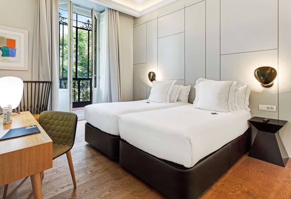 Фото One Shot Recoletos 04