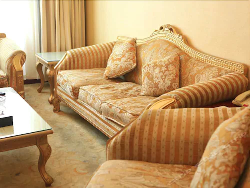 Фото Kingdom Shuyue Hotel